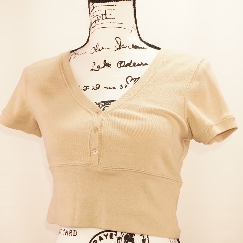 Cato Crop Sweater with Short Sleeves in Beige, M